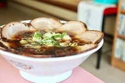 権ちゃんラーメン