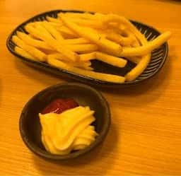 定食屋 宮本むなし JR神戸駅前店