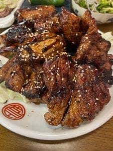 骨付きカルビ つぶら屋