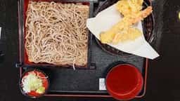 そばの城