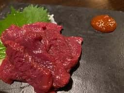 会津馬刺しと博多もつ鍋 しょうちゃん