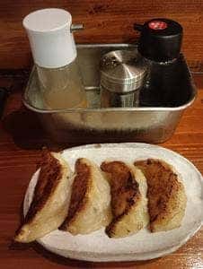 餃子とサワー ニホンバシ