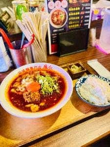 麻婆麺専門店 マジン