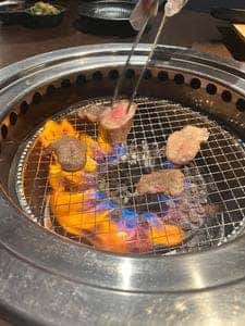 熟成牛タンと朝獲れ牡蠣食べ放題RAKUGAKI GRILL 横浜鶴屋町 焼肉×個室