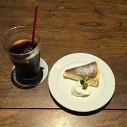 Cafe Bibliotic Hello!