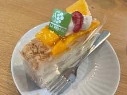 LE PINEAU 梅田店