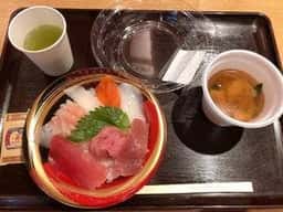 まぐろや