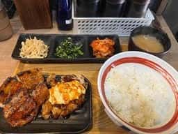 炭焼き丼専門店どんぴしゃり