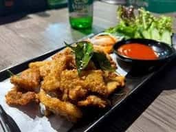 Hẻm Taka