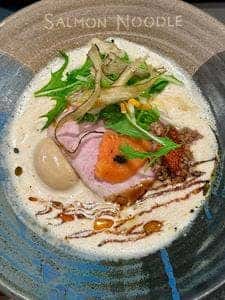 サーモンnoodle横浜