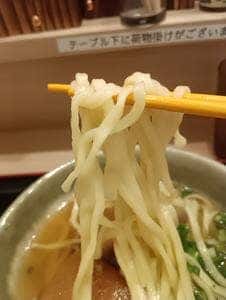 沖縄そば専門 やんばる カレッタ汐留店