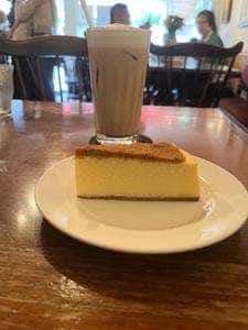 パパジョンズ 今出川本店