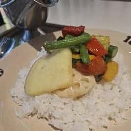 100時間カレー プライムツリー赤池店