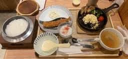 米とデミグラス