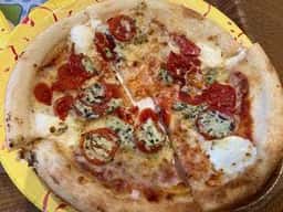 ピッツェリア ピザ ラ ロハ