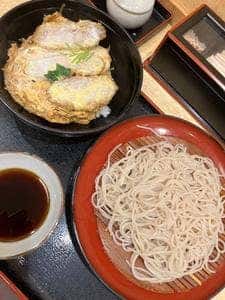 小諸そば 西新橋店