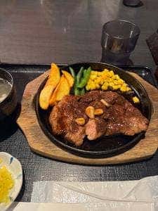 黒べこ屋 西中島店