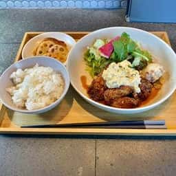 Pitan BISTRO and CAKES