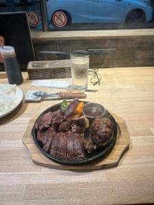 ステーキ&ハンバーグ ひげ 南6条店
