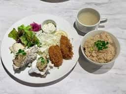 8TH SEA OYSTER Bar 横浜モアーズ店