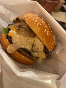 フレッシュネスバーガー 要町店