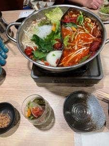 ラムしゃぶ金の目 新宿店