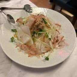 モロツヨシ 横浜鶴屋町店