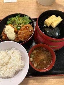生本まぐろ へぎそば 炉端焼 魚然