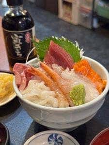 新潟鮮魚問屋 港食堂 ピアBandai