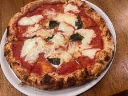 Pizzeria BUGANVILLE Hiroo