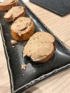 焼鳥と土鍋 とりろまん。