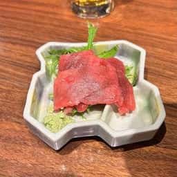 生ホルモンと本マグロ 立ち萬 ホワイティうめだ店