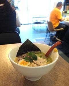 博多水炊きらぁめん