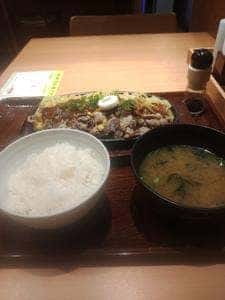 やよい軒 川崎ことろばし店