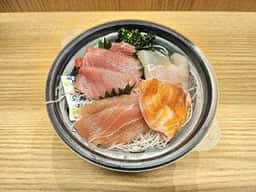 ヤマカ水産 近江町市場 小売部