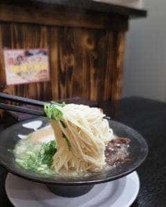 とんこつらーめん 雷蔵 渡辺通店