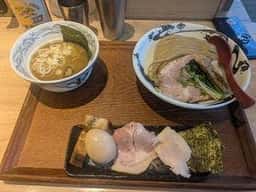 別邸たけ井 なんばラーメン 一座店