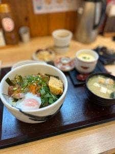 海鮮丼 日の出