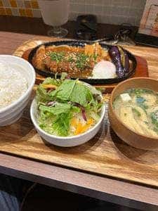 ボンバーキッチン 薬院本店