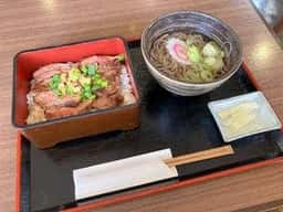 美食ダイニング 加賀の里