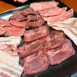 炭火焼肉 味道園