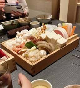 銀座しゃぶ輝 品川店 完全個室 黒毛和牛しゃぶしゃぶ・すき焼き専門店