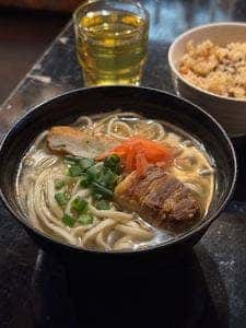 沖縄居酒屋 モンステラ