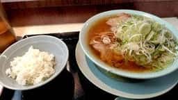 新橋ニューともちんラーメン 川崎駅前店