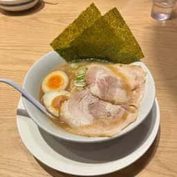 金澤醤油豚骨8番らーめん 姫路市川橋通店