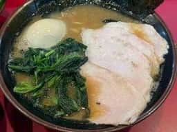 横浜ラーメン おか本