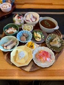 ちいさなお皿のビストロ tena tena