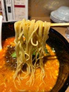 想吃担担面 サンロード店