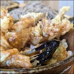 挽きぐるみ蕎麦屋 慎
