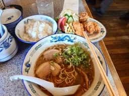 ラーメンにぼし家